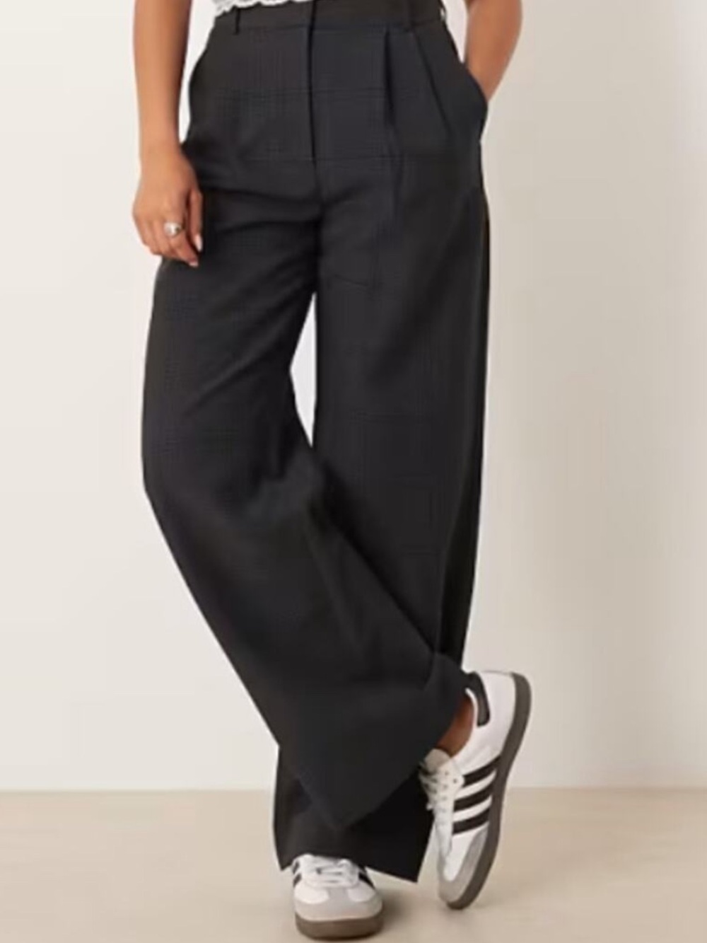 Abercrombie & Fitch Black Wide-Leg Pleated Trousers